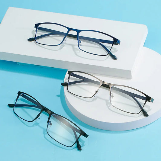 Men’s Ultralight Myopia Glasses – Classic Metal Frame Blue Light Blocking Eyeglasses (0 to -6.00)