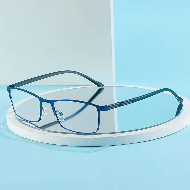 Men’s Ultralight Myopia Glasses – Classic Metal Frame Blue Light Blocking Eyeglasses (0 to -6.00)